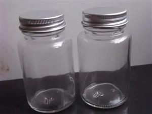 蟲（chóng）草瓶（píng）